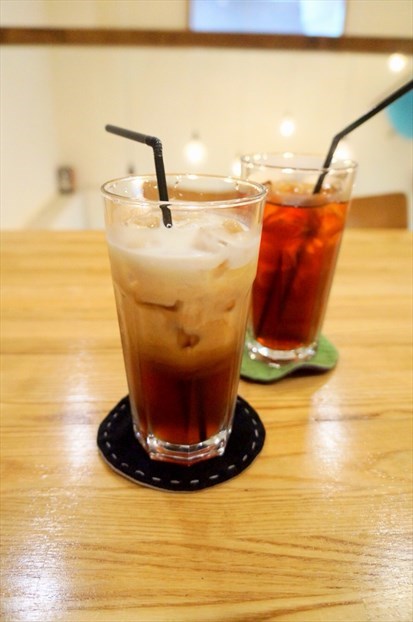 套餐附的飲料，可選紅茶或奶茶