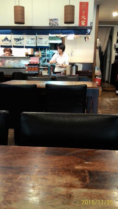 老闆娘其實長得也很像日本人