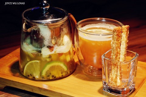 "西班牙 海亚斯酒庄田帕尼优卡本内红酒" $200/杯 coto de hayas