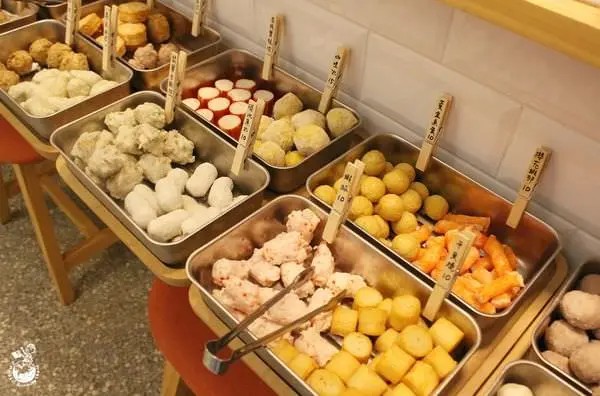 美食】辣辣煮- 辣味关东煮 // 清新风格的巷弄关东煮,建议将日本黄